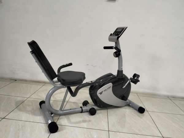 ⁠TL-8570 - RECUMBENT BIKE - Image 3